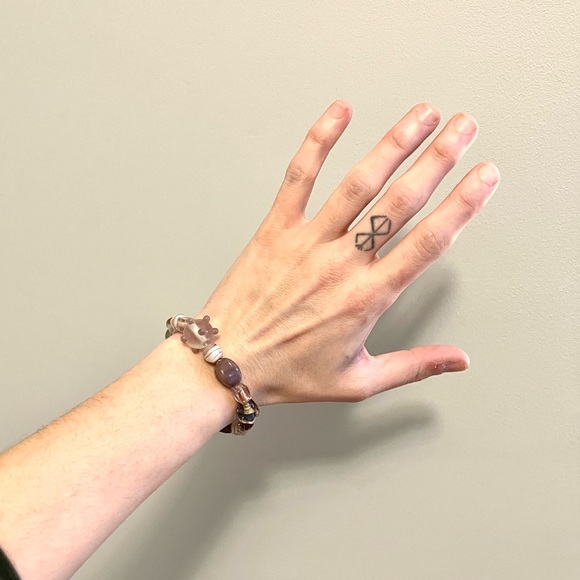 handmade lavender, purple, white glass hand painted beaded elastic bracelet - Picture 3 of 13